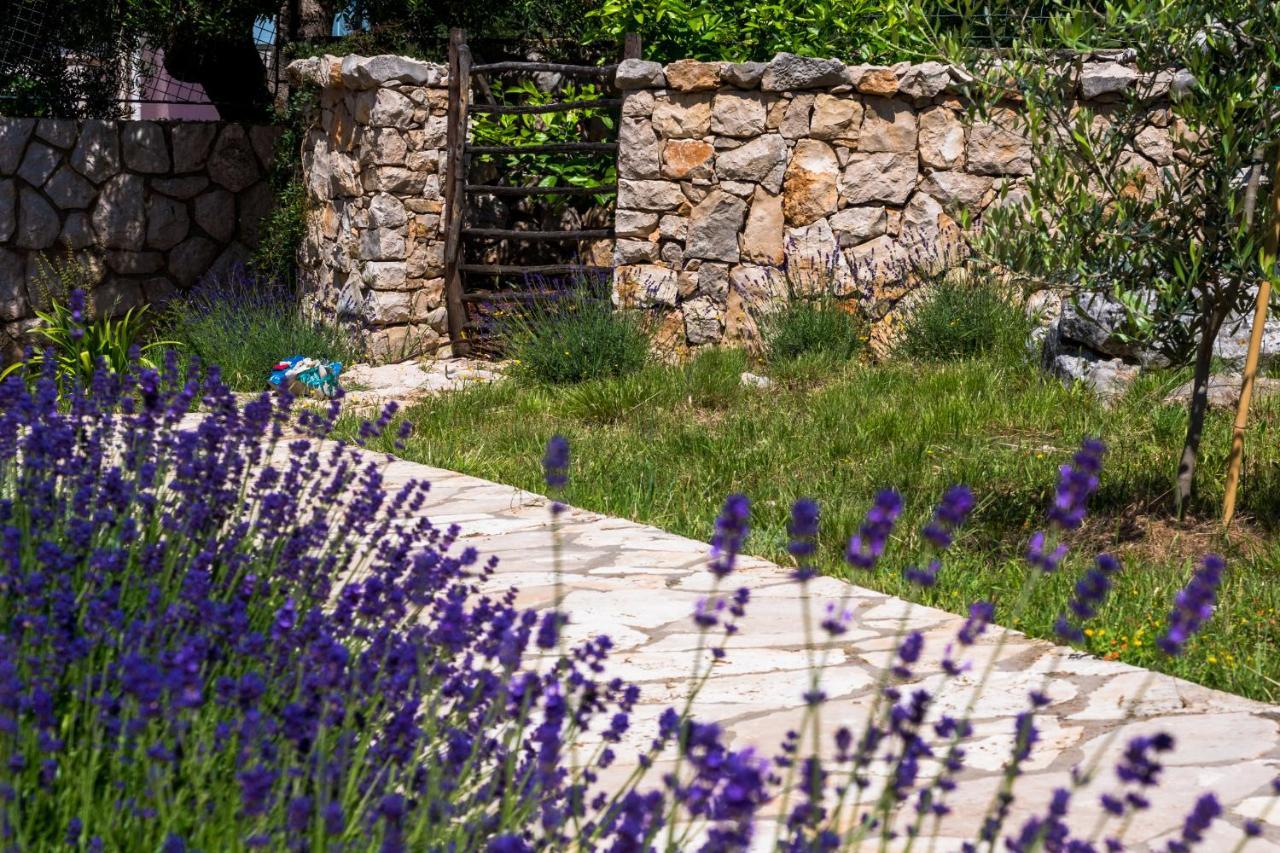 Apartmani Maslina Lun  Bagian luar foto